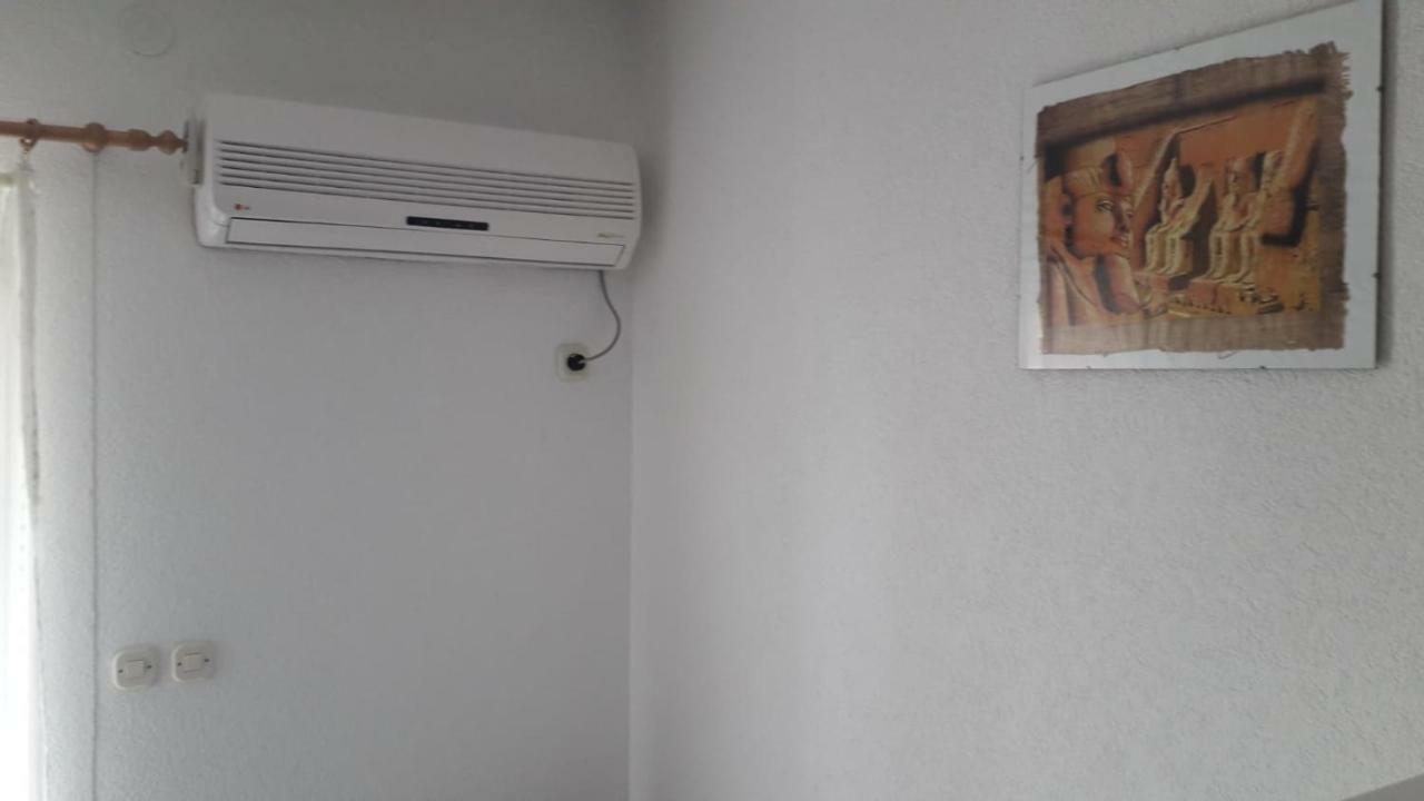 Apartment Hrgic Vir Eksteriør bilde